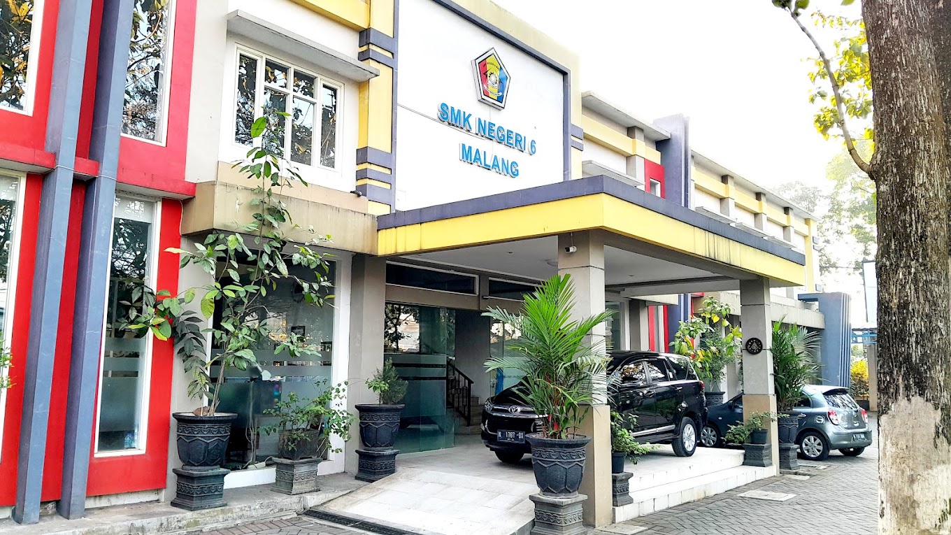 Gedung SMK Negeri 6 Malang